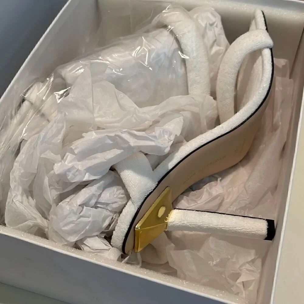Good American Women's 11 White Terry Heel Sandals Double Strap Pool Vacation New - Picture 10 of 11